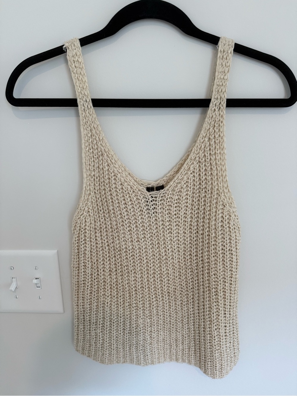 moon & madison Cream Knit V-Neck Tank Top